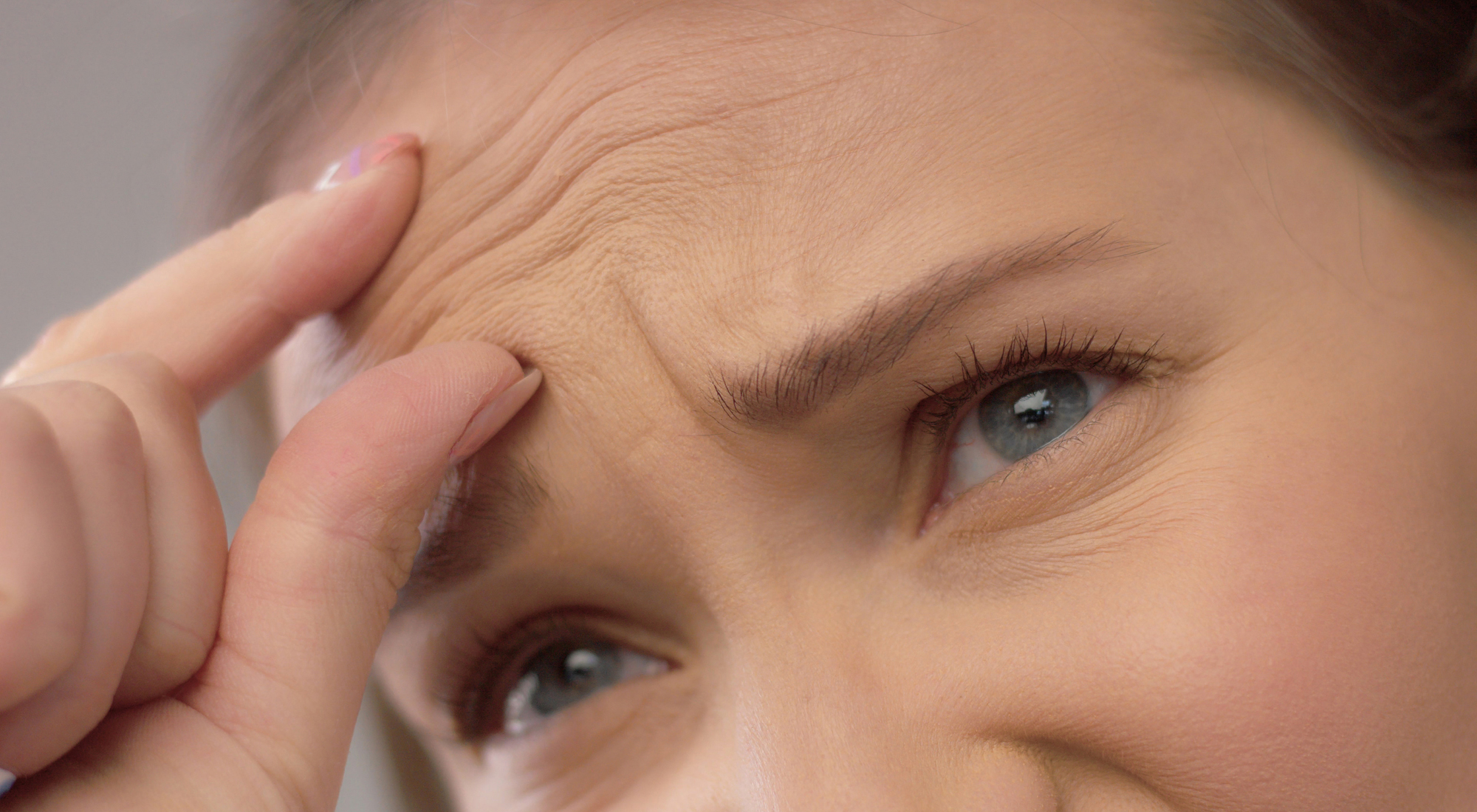 How to remove wrinkles on the forehead advice from a cosmetologist